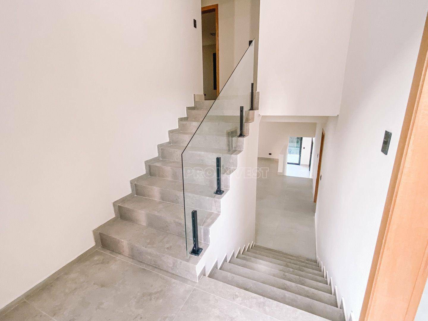 Casa de Condomínio para alugar com 3 quartos, 398m² - Foto 3