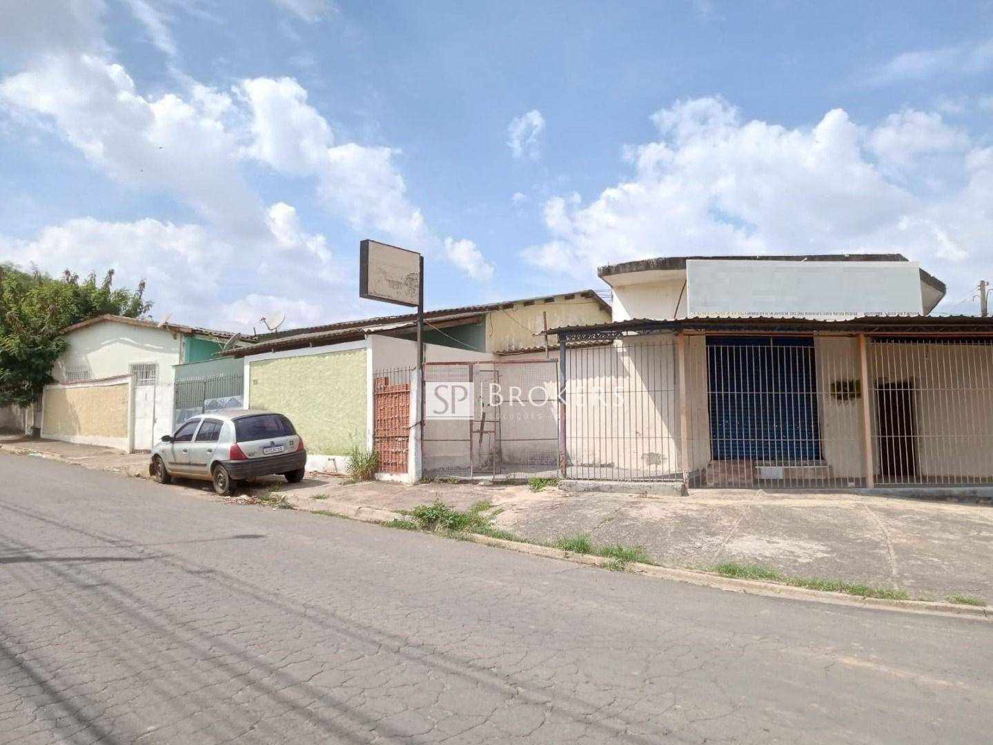 Casa, 2 quartos, 392 m² - Foto 1