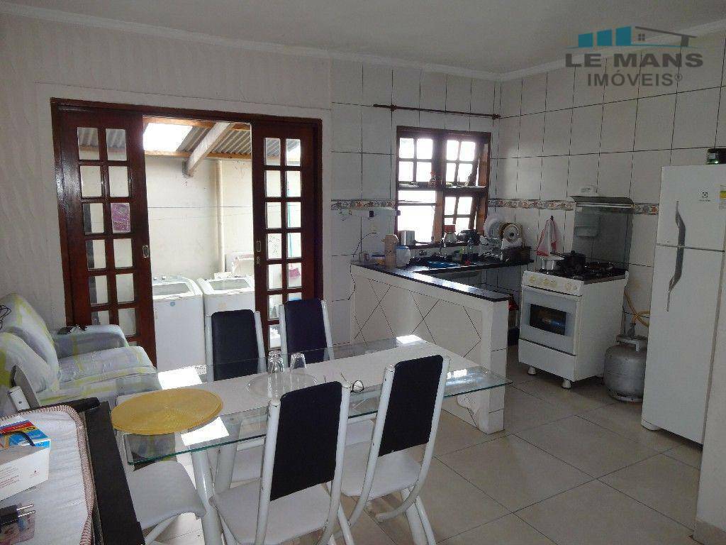 Casa à venda com 3 quartos, 170m² - Foto 16