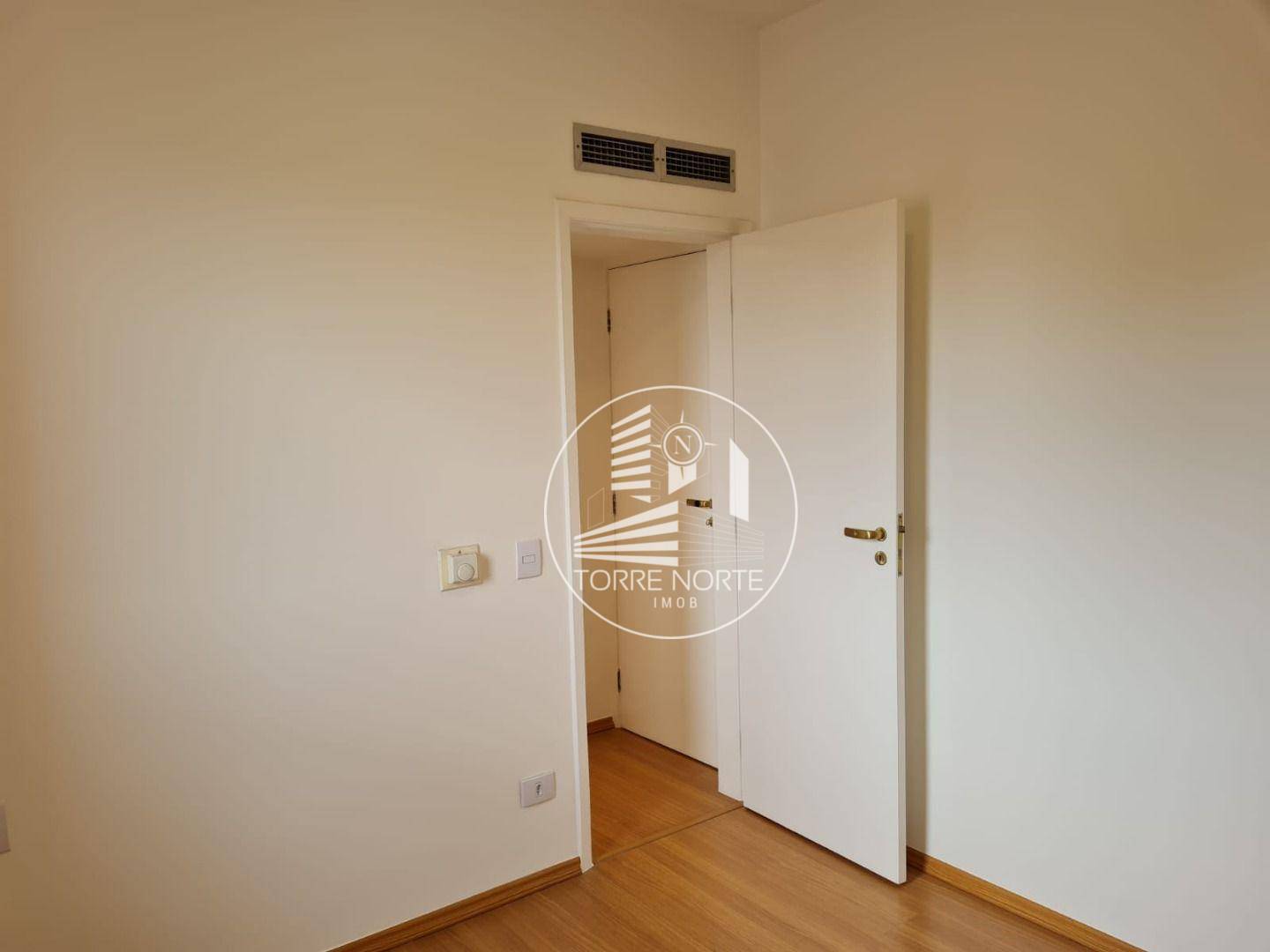 Apartamento à venda com 4 quartos, 220m² - Foto 23