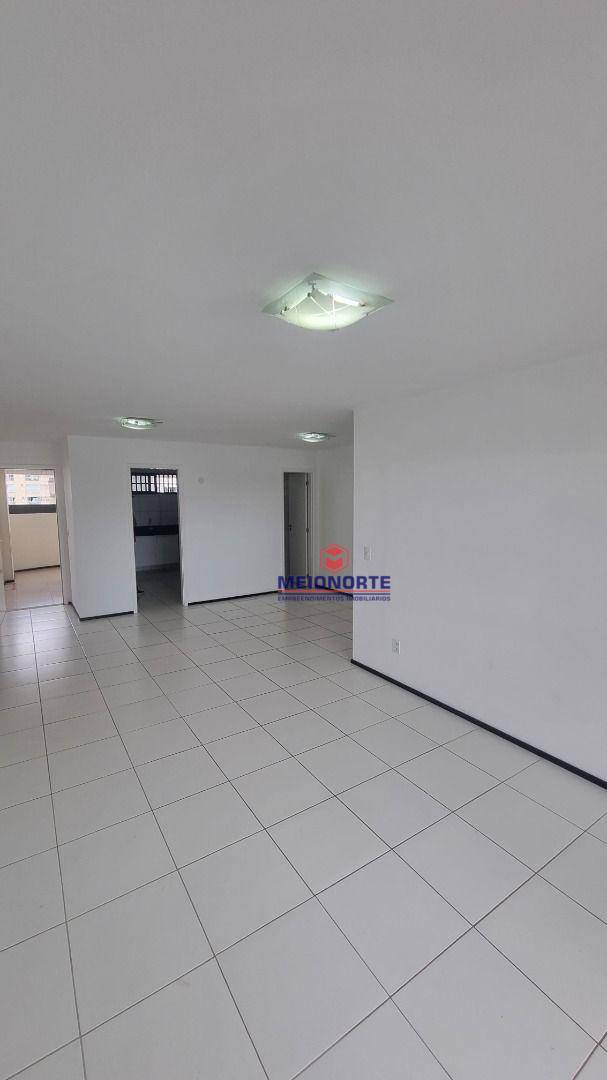 Apartamento à venda com 3 quartos, 117m² - Foto 4