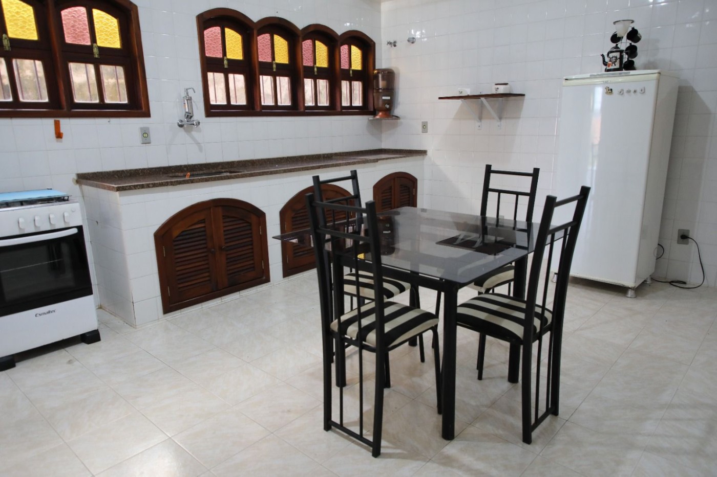 Casa para alugar com 3 quartos, 1250m² - Foto 7