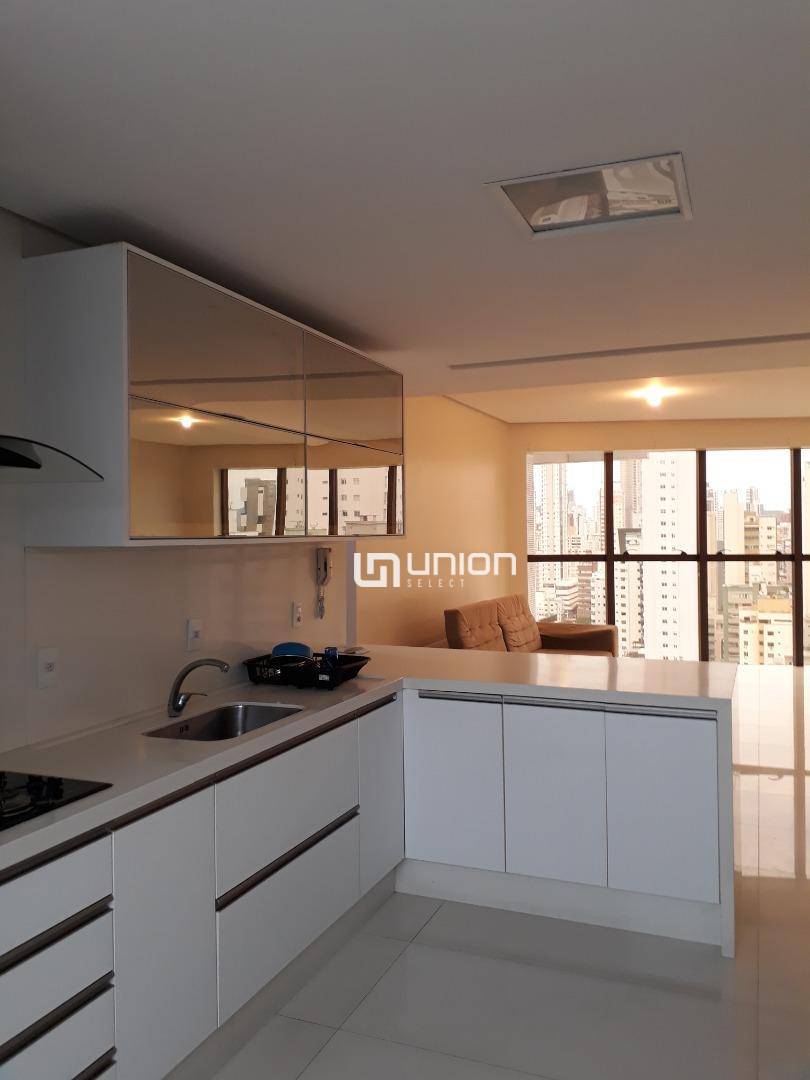 Apartamento à venda com 3 quartos, 130m² - Foto 11