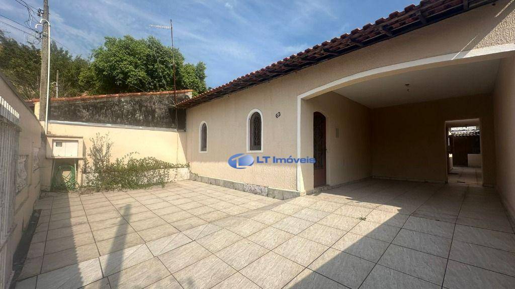 Casa, 3 quartos, 189 m² - Foto 2