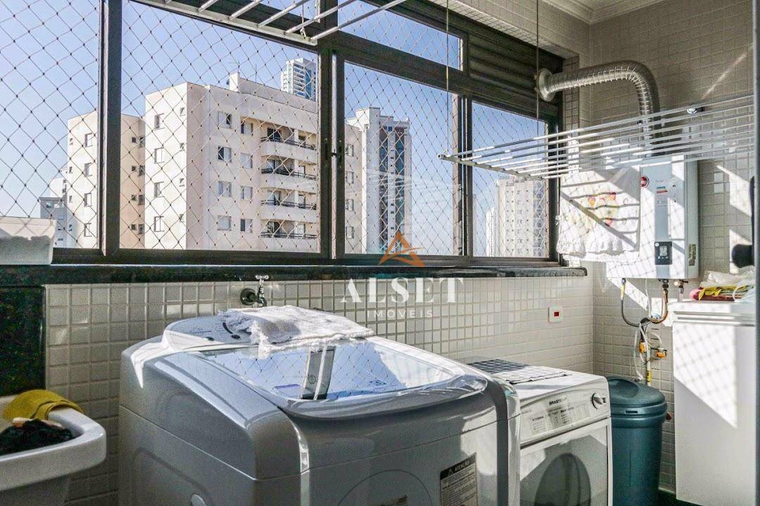 Apartamento à venda com 3 quartos, 182m² - Foto 10