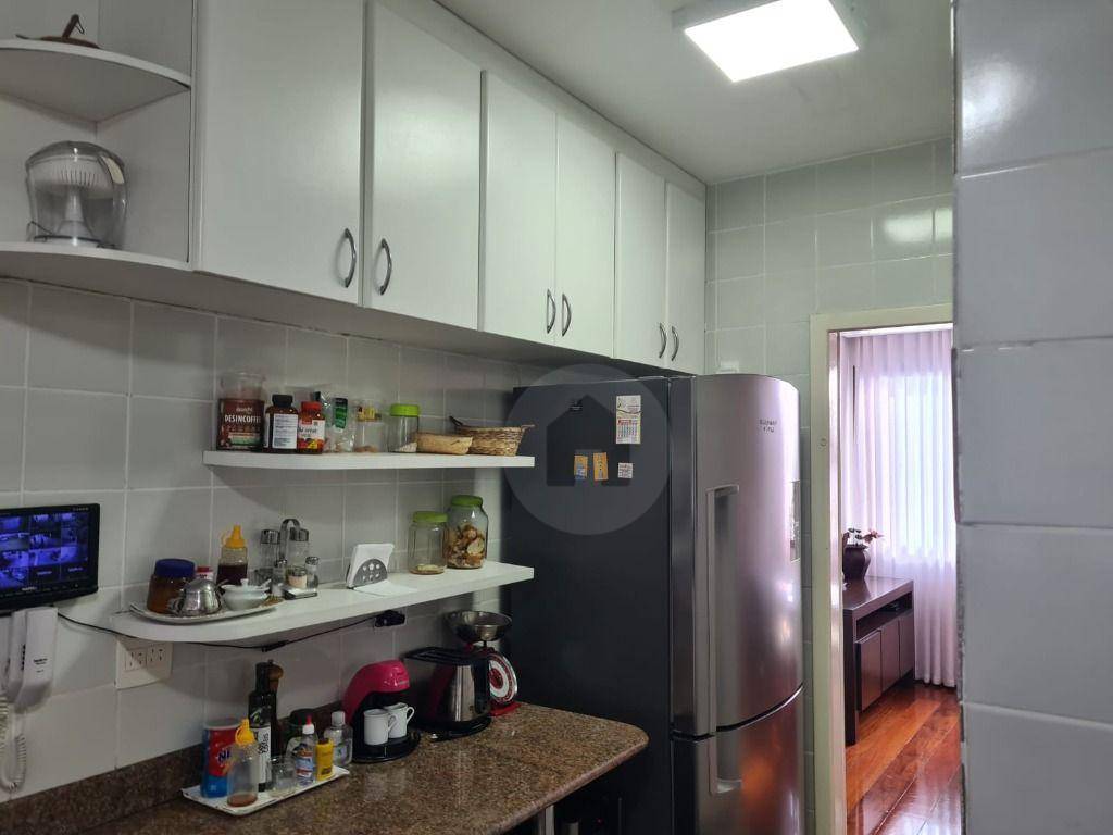 Apartamento à venda com 4 quartos, 155m² - Foto 15