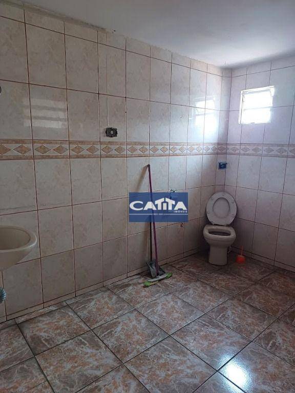 Sobrado à venda com 4 quartos, 200m² - Foto 15