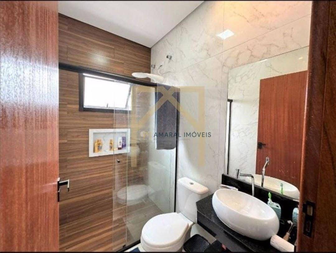 Casa à venda com 3 quartos, 123m² - Foto 2