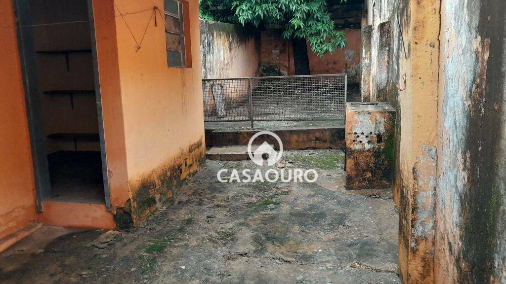 Casa à venda com 3 quartos, 110m² - Foto 3