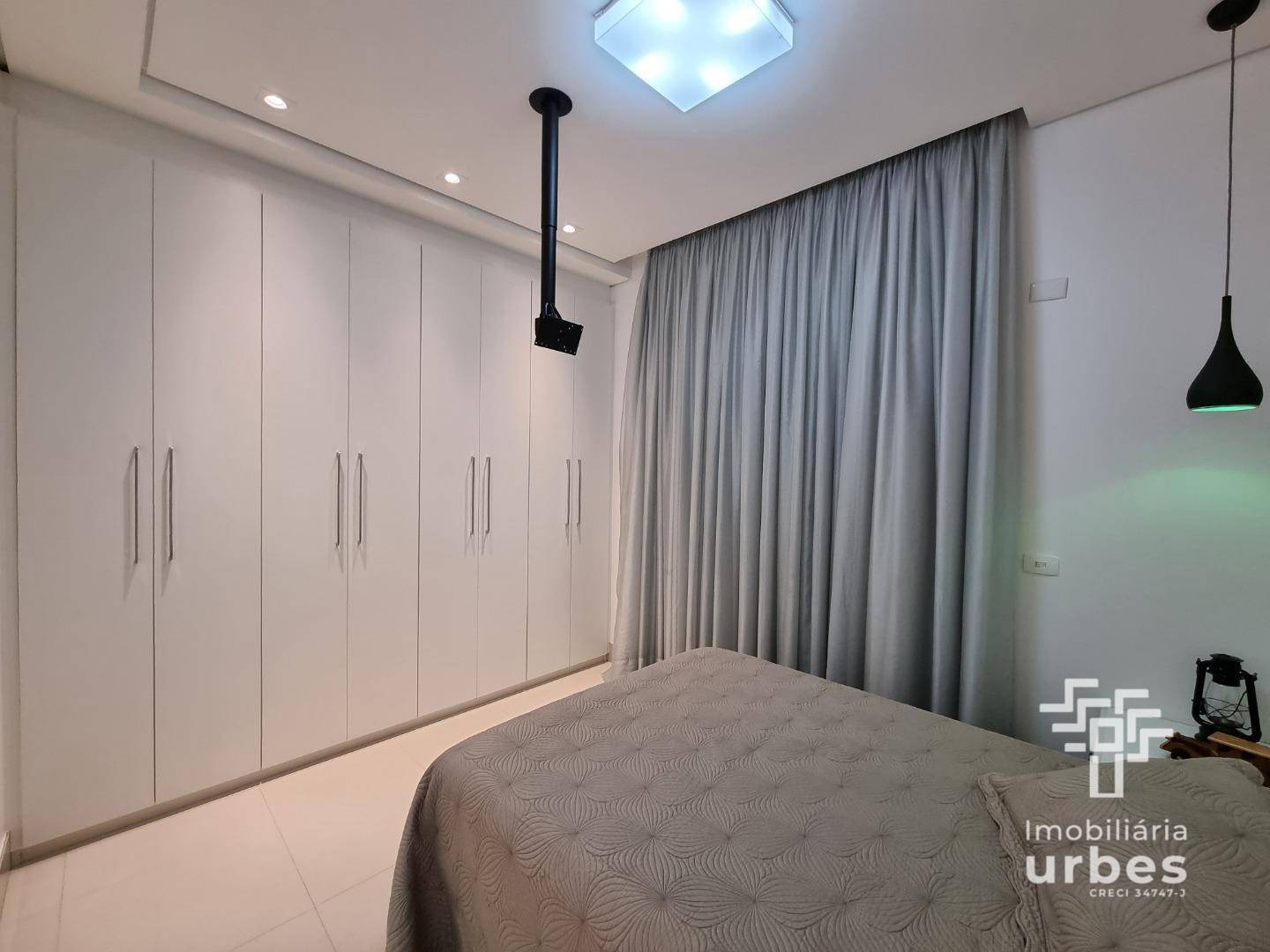 Casa à venda com 4 quartos, 320m² - Foto 45