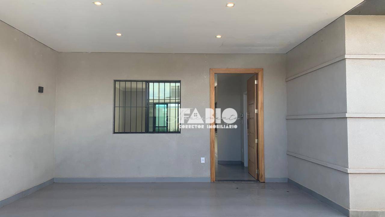 Casa à venda com 3 quartos, 119m² - Foto 8