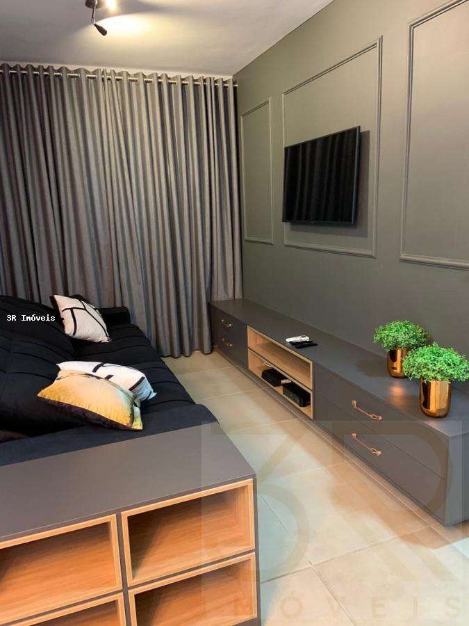 Apartamento para alugar com 2 quartos, 100m² - Foto 6