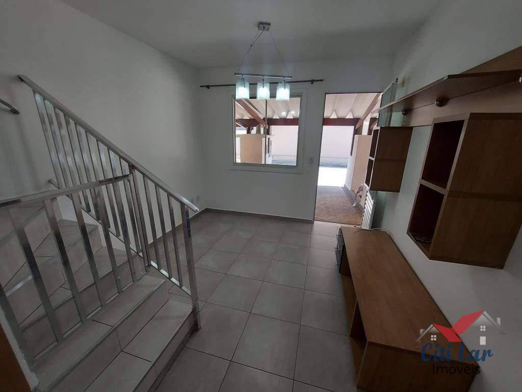 Sobrado para alugar com 2 quartos, 54m² - Foto 3