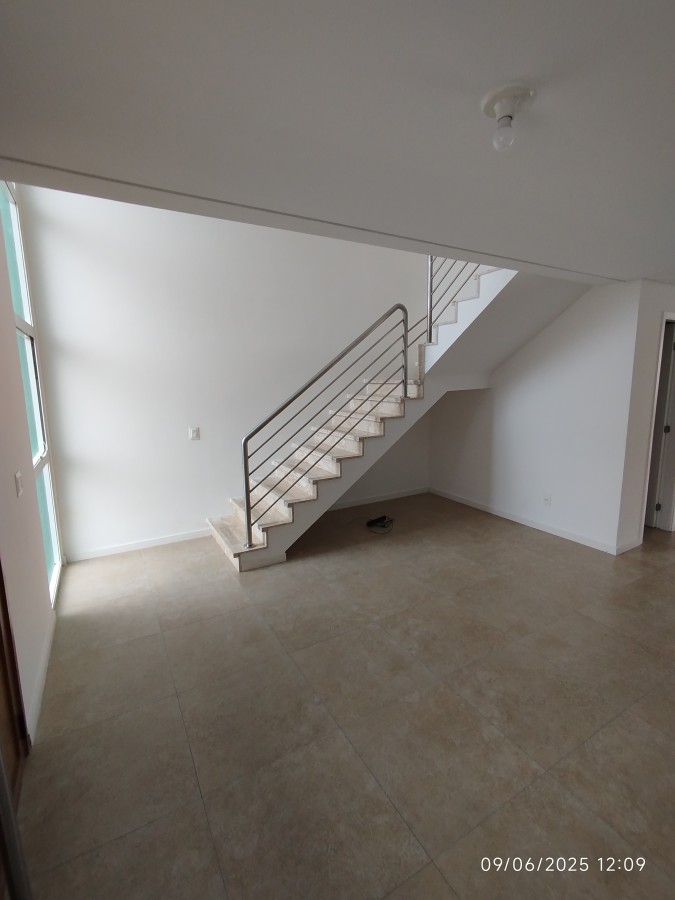 Casa de Condomínio para alugar com 3 quartos, 215m² - Foto 17