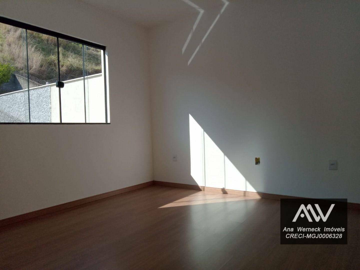 Casa à venda com 2 quartos, 120m² - Foto 4