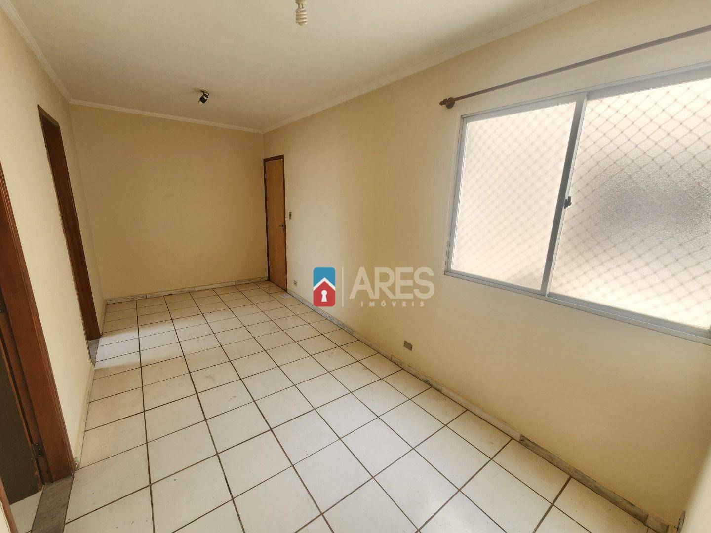 Apartamento para alugar com 3 quartos, 60m² - Foto 1