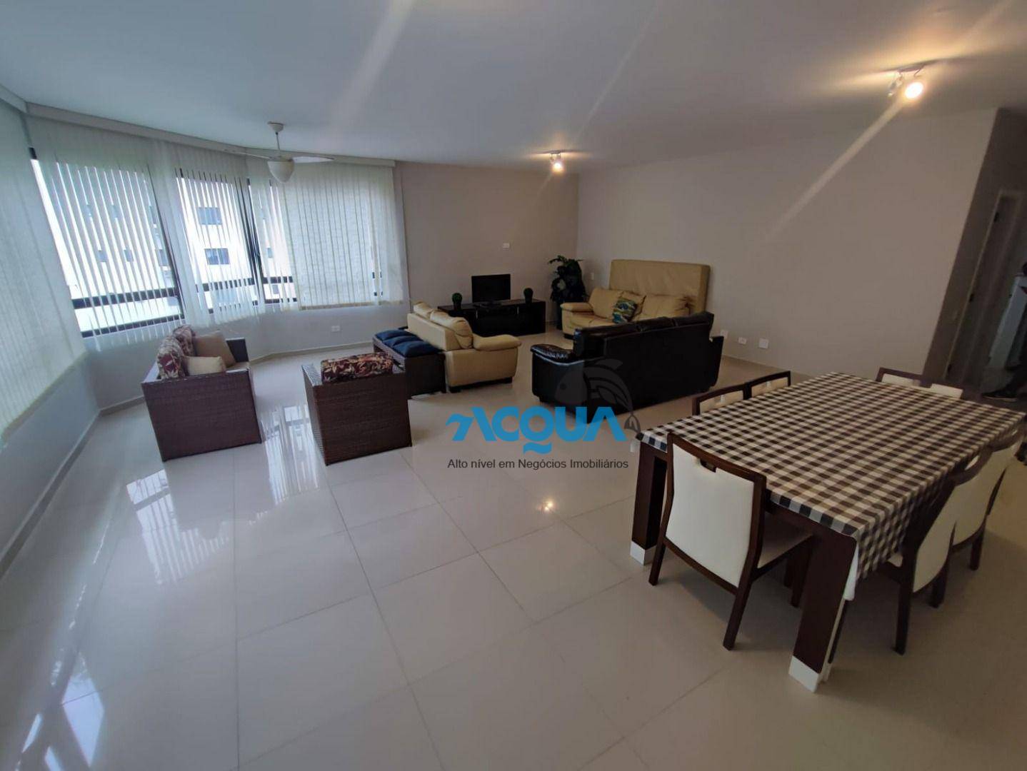 Apartamento à venda com 3 quartos, 189m² - Foto 1