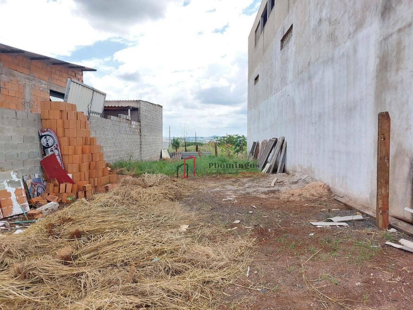 Terreno à venda, 200M2 - Foto 1