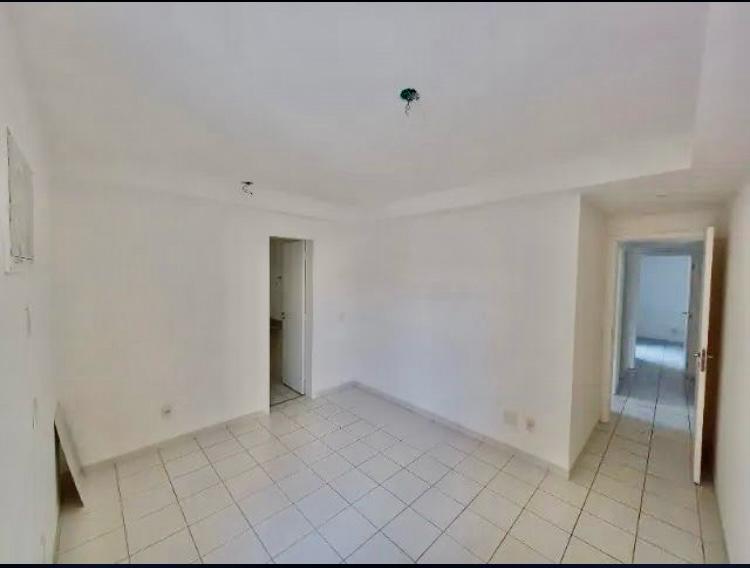 Apartamento à venda com 3 quartos, 90m² - Foto 2