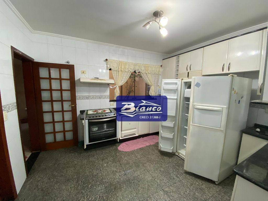 Sobrado à venda com 4 quartos, 403m² - Foto 11