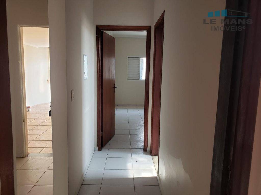 Casa à venda com 2 quartos, 94m² - Foto 13