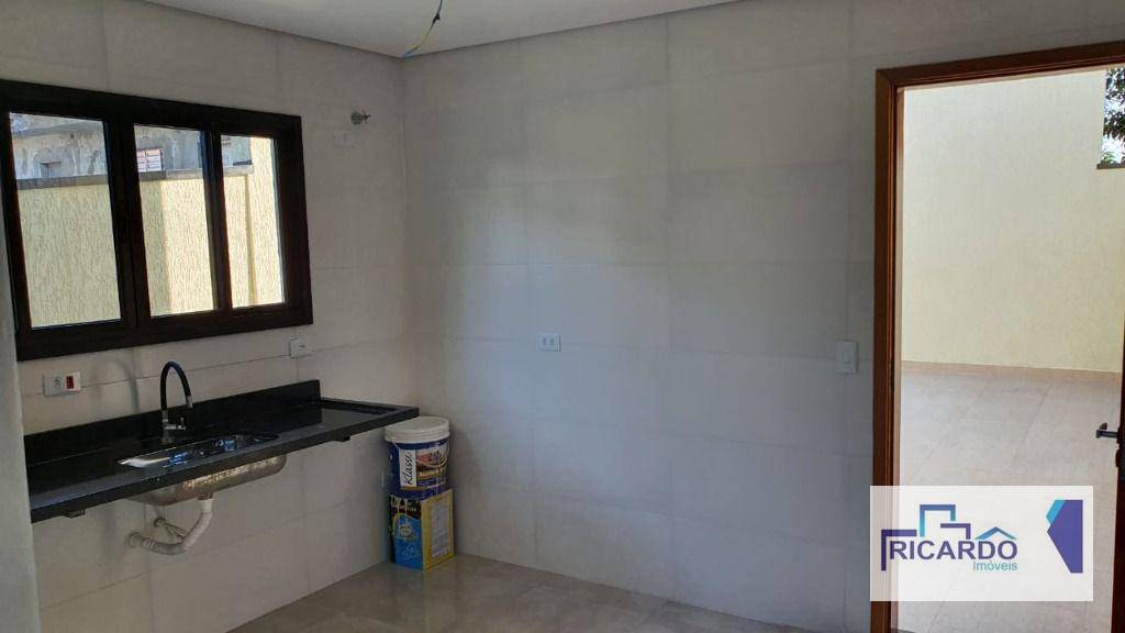 Sobrado à venda com 3 quartos, 100m² - Foto 13