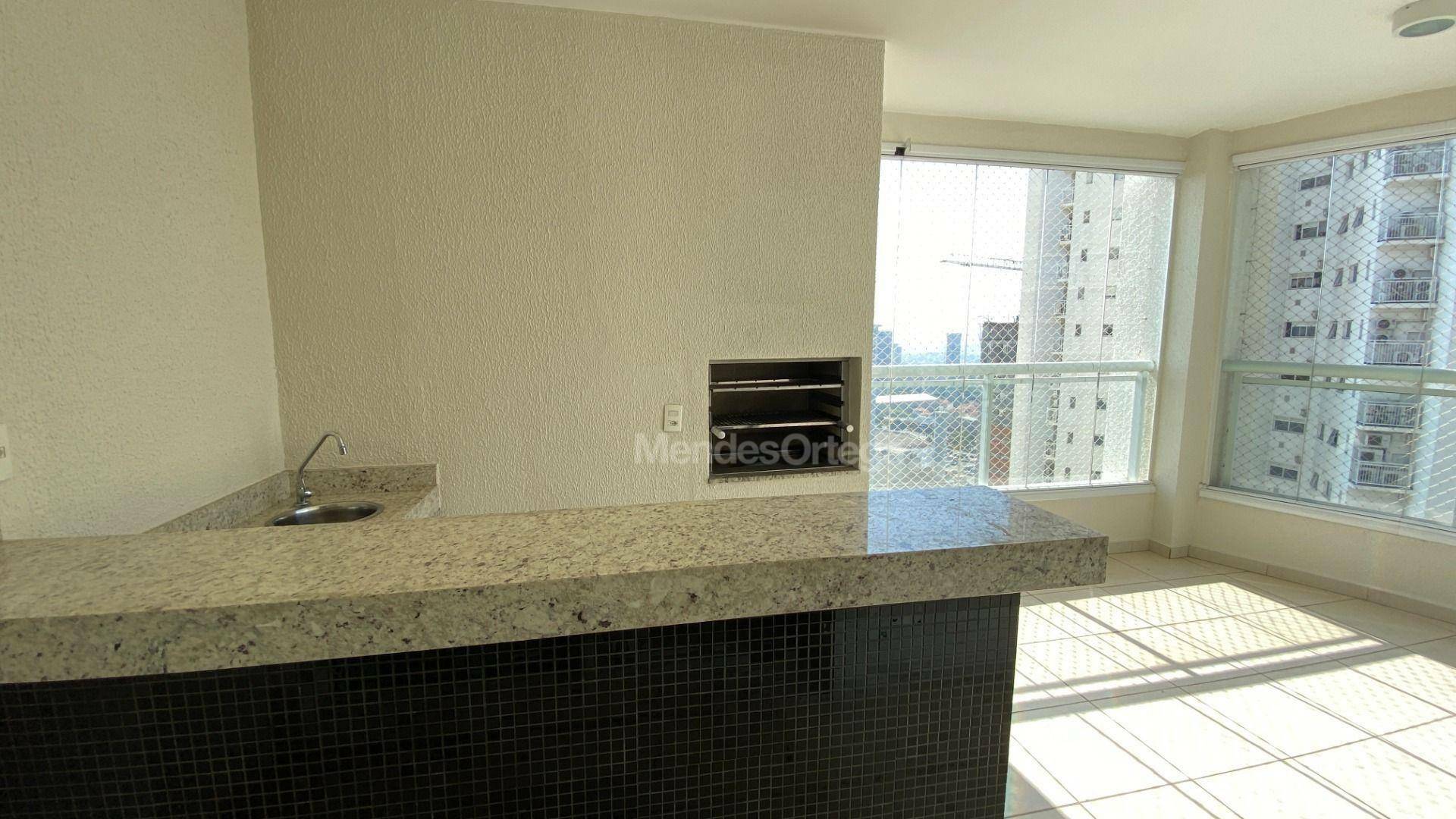 Apartamento à venda com 3 quartos, 236m² - Foto 9