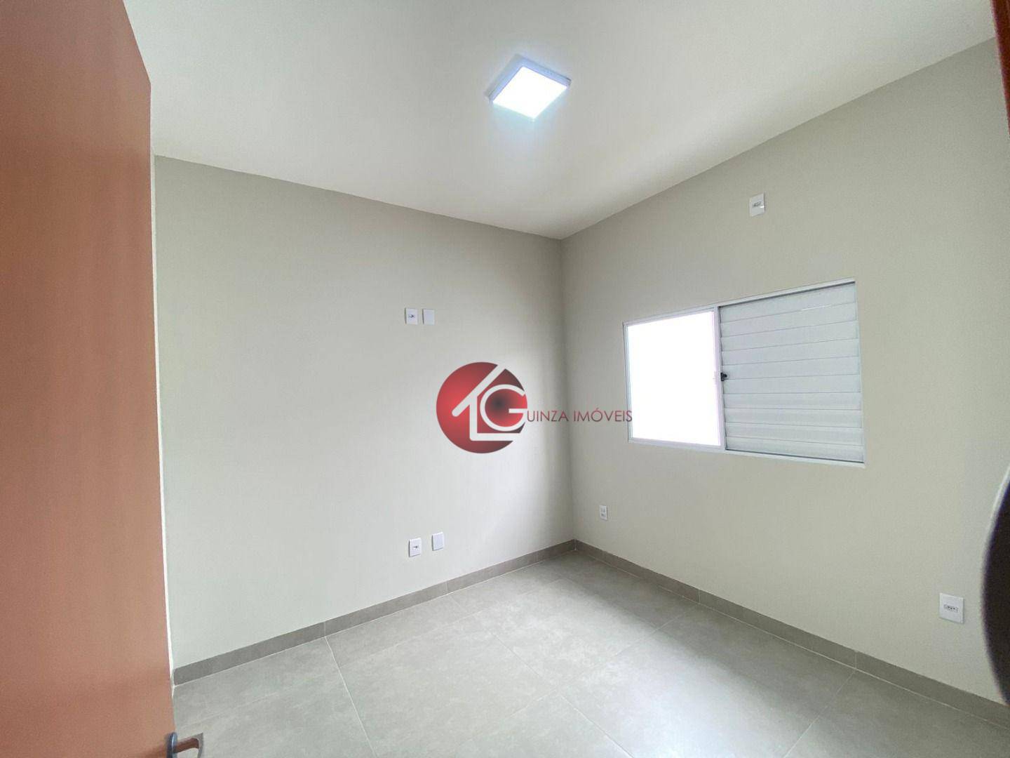 Casa à venda com 3 quartos, 155m² - Foto 3