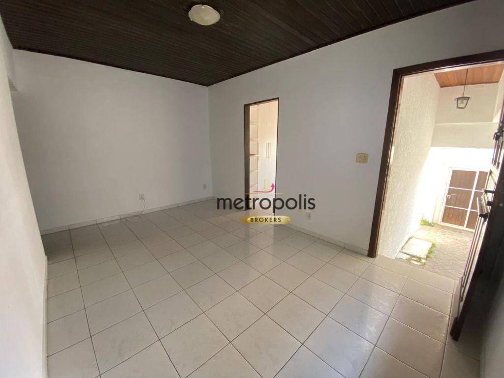 Casa para alugar com 3 quartos, 200m² - Foto 7