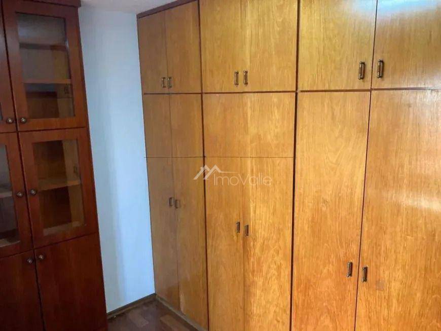 Casa de Condomínio para alugar com 6 quartos, 300m² - Foto 19