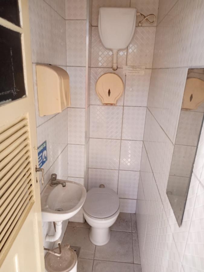 Apartamento à venda com 2 quartos, 70m² - Foto 9