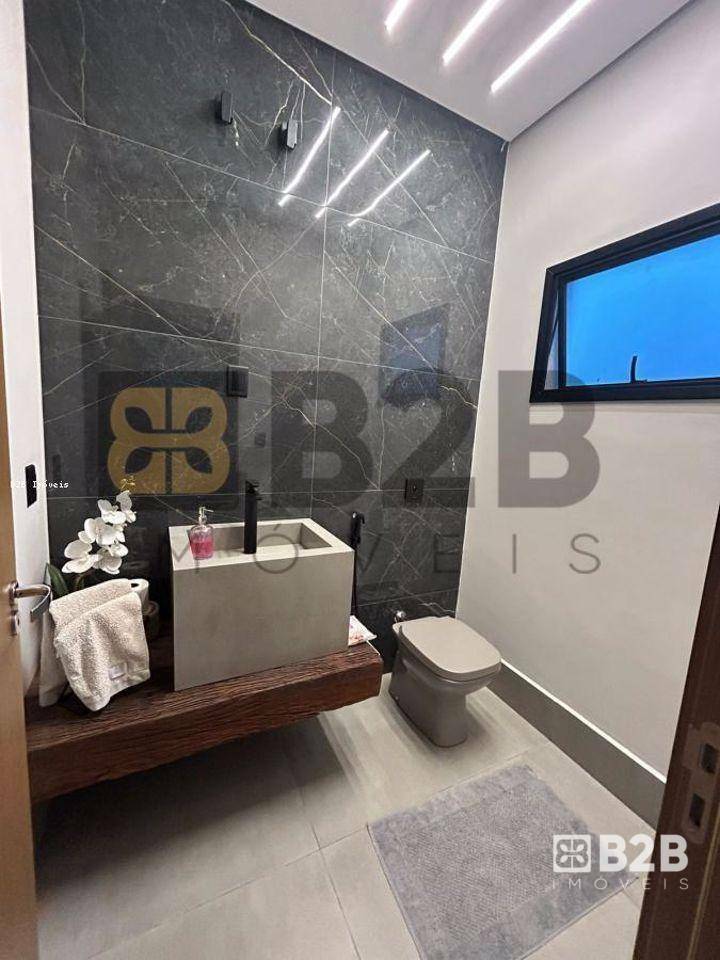 Casa à venda com 3 quartos, 300m² - Foto 25