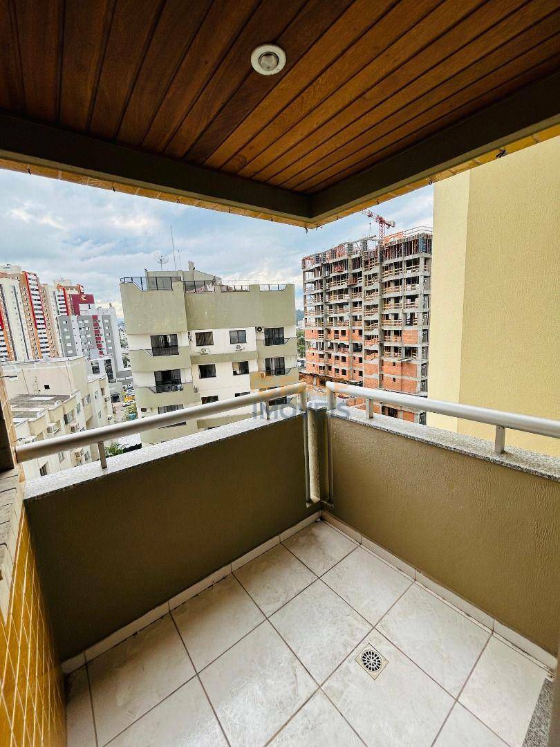 Apartamento à venda com 3 quartos, 80m² - Foto 7