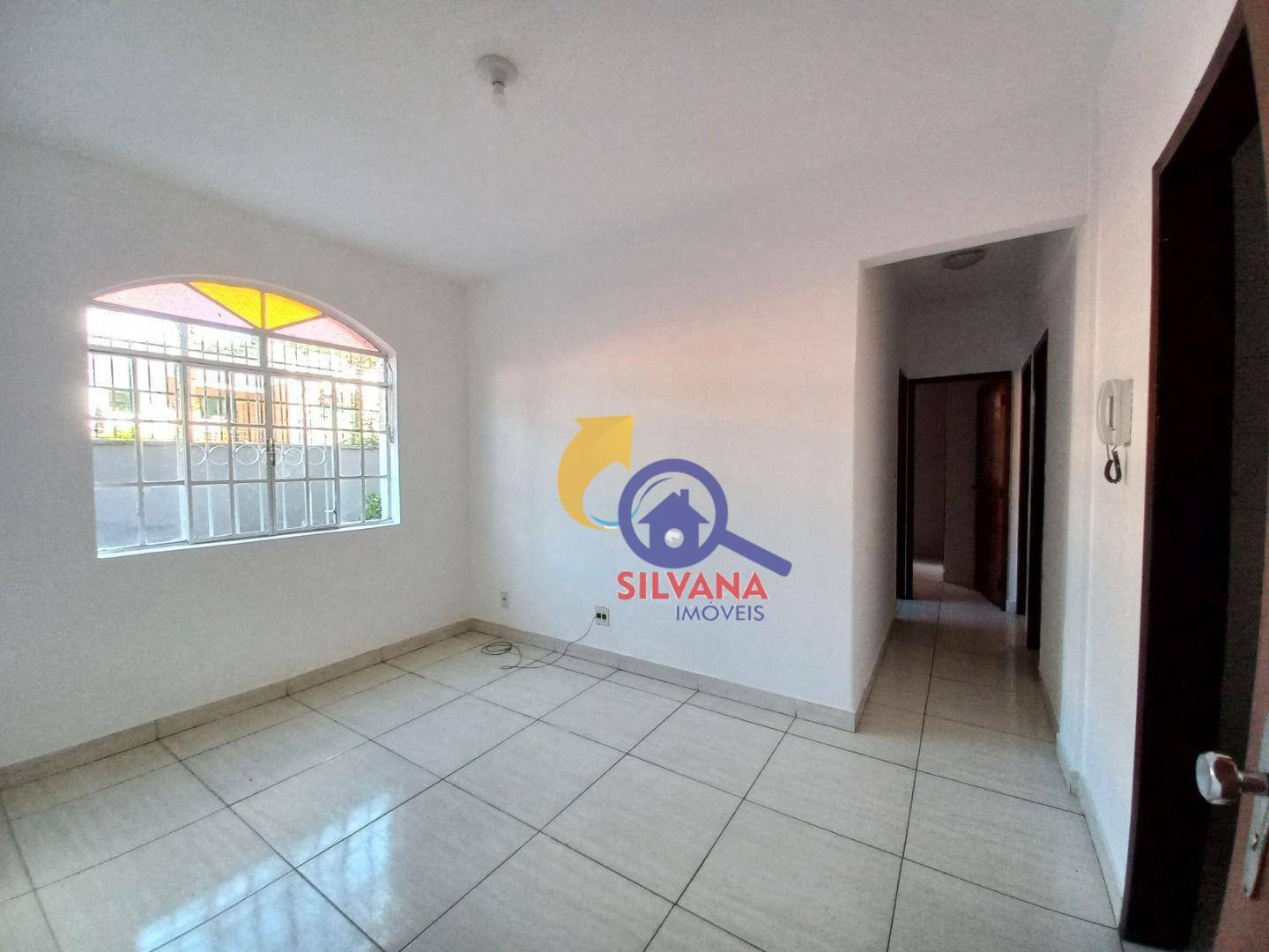 Apartamento para alugar com 3 quartos, 110m² - Foto 1