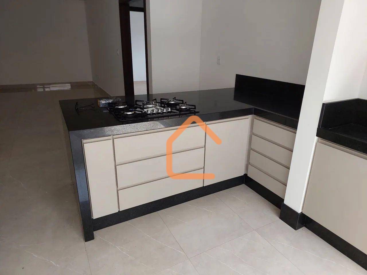 Apartamento à venda com 3 quartos, 113m² - Foto 2