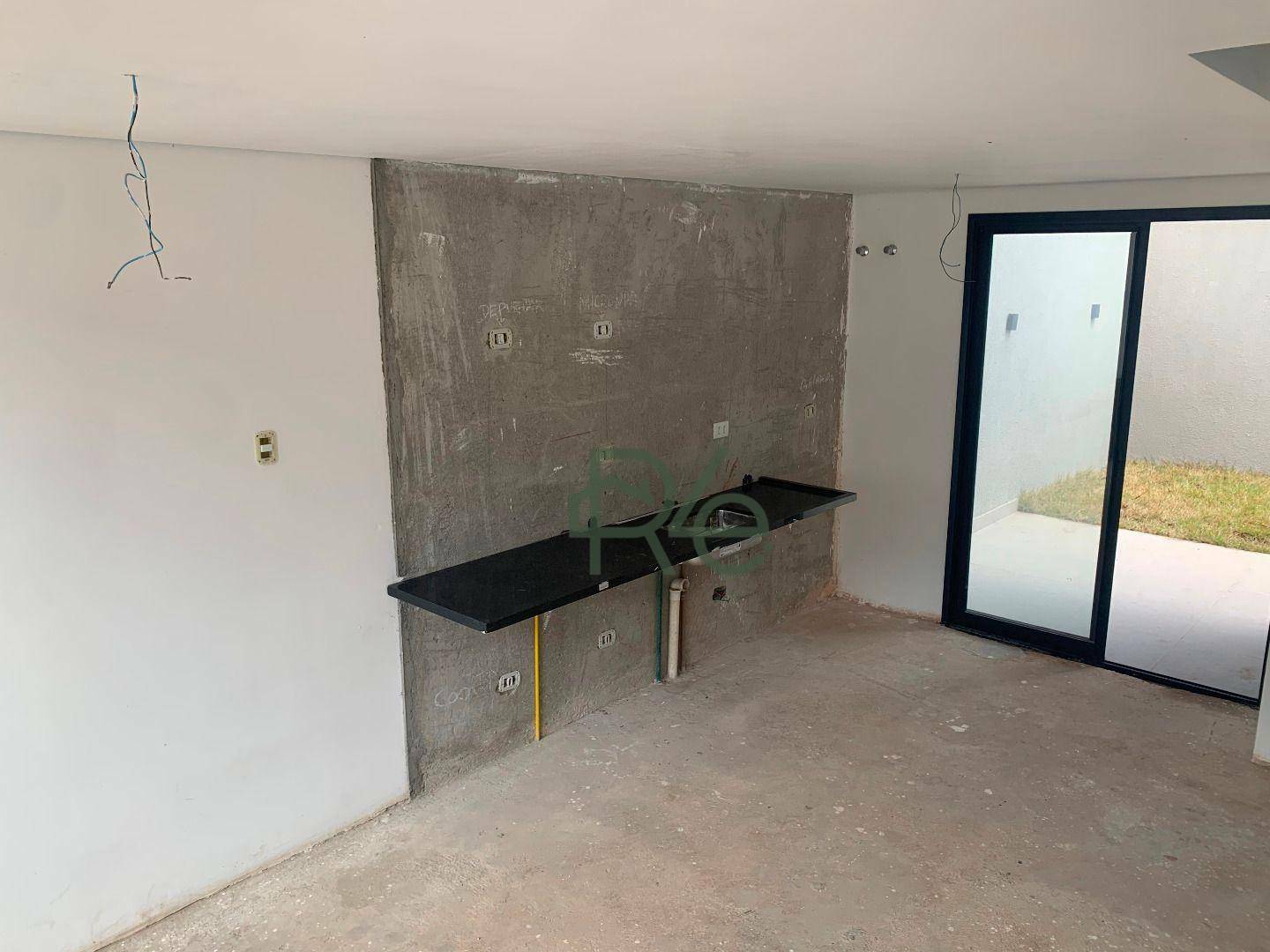 Casa de Condomínio à venda com 2 quartos, 125m² - Foto 5