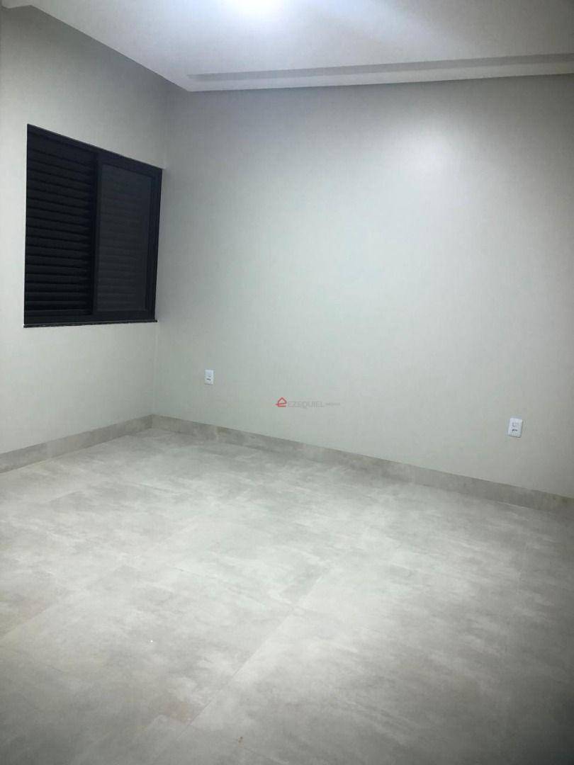 Casa à venda com 3 quartos, 187m² - Foto 9