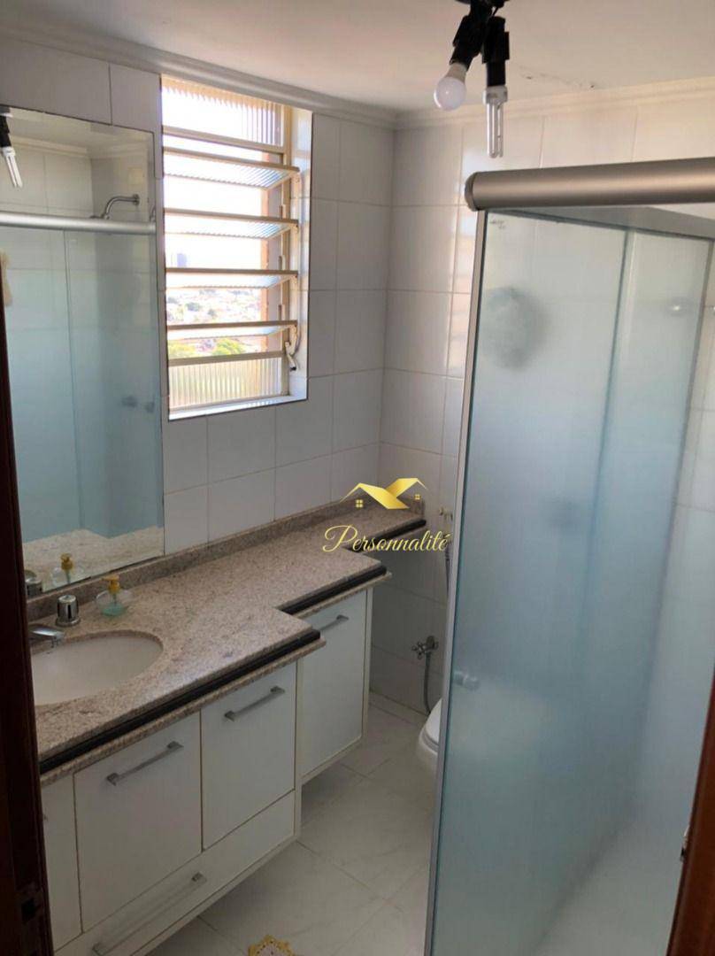 Apartamento à venda com 4 quartos, 198m² - Foto 12