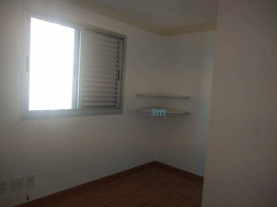 Apartamento à venda com 3 quartos, 75m² - Foto 15