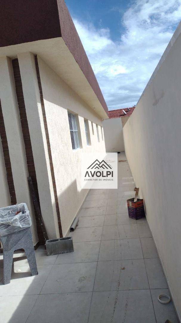 Casa à venda com 2 quartos, 60m² - Foto 2