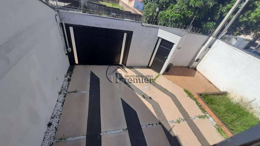 Casa à venda com 3 quartos, 236m² - Foto 9