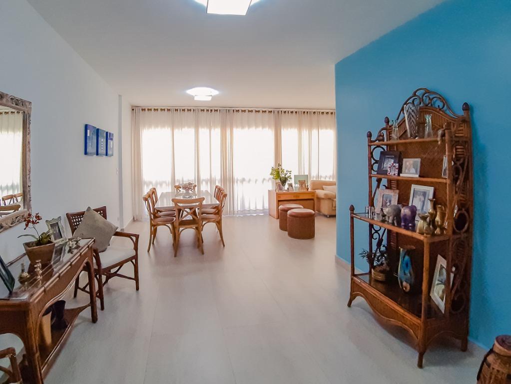 Apartamento à venda com 3 quartos, 140m² - Foto 3