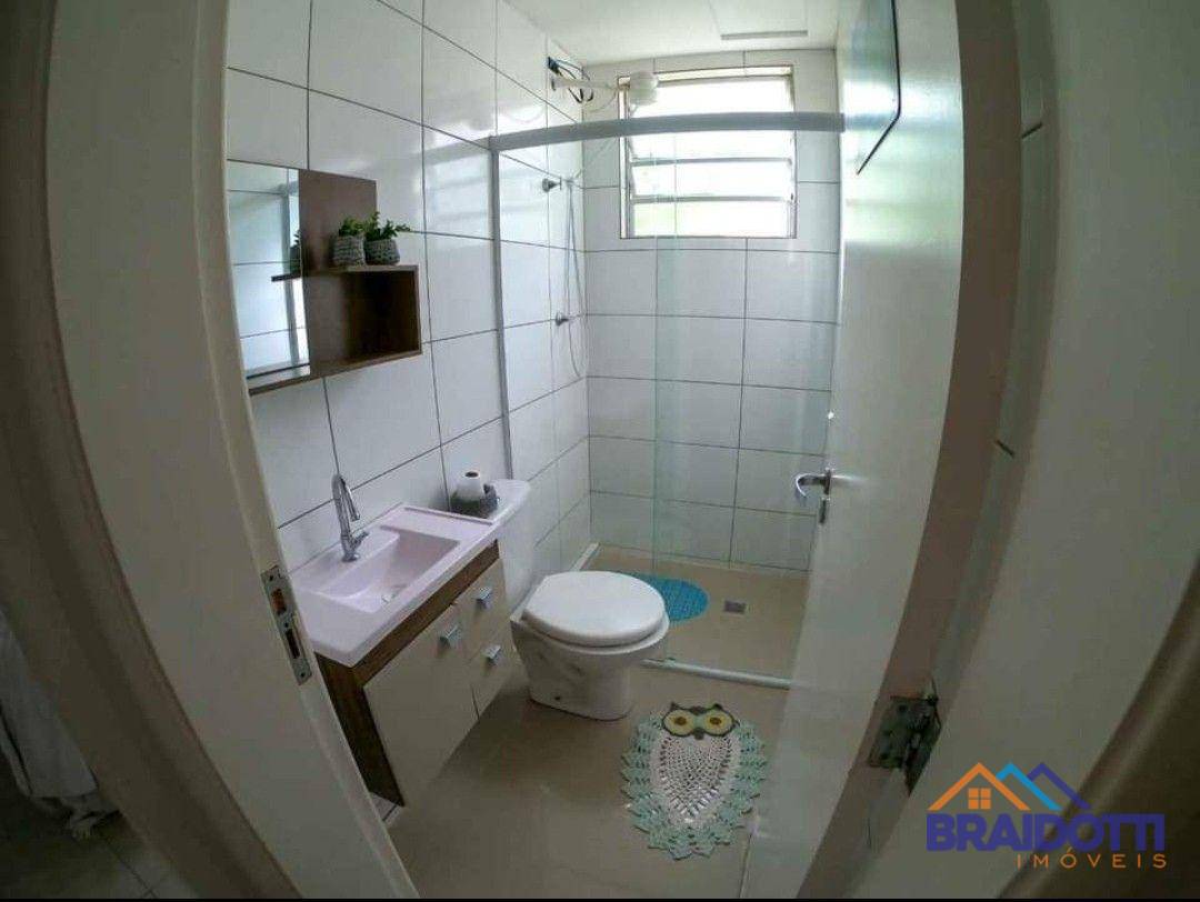 Apartamento à venda com 2 quartos, 45m² - Foto 11