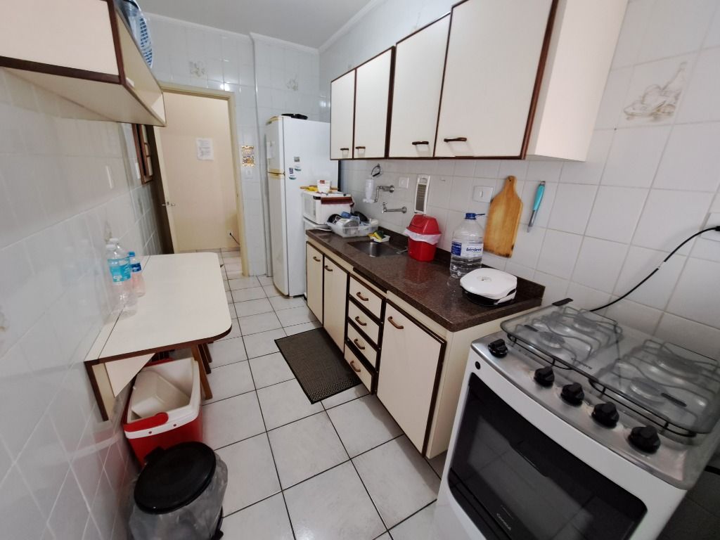 Apartamento à venda com 2 quartos, 70m² - Foto 11