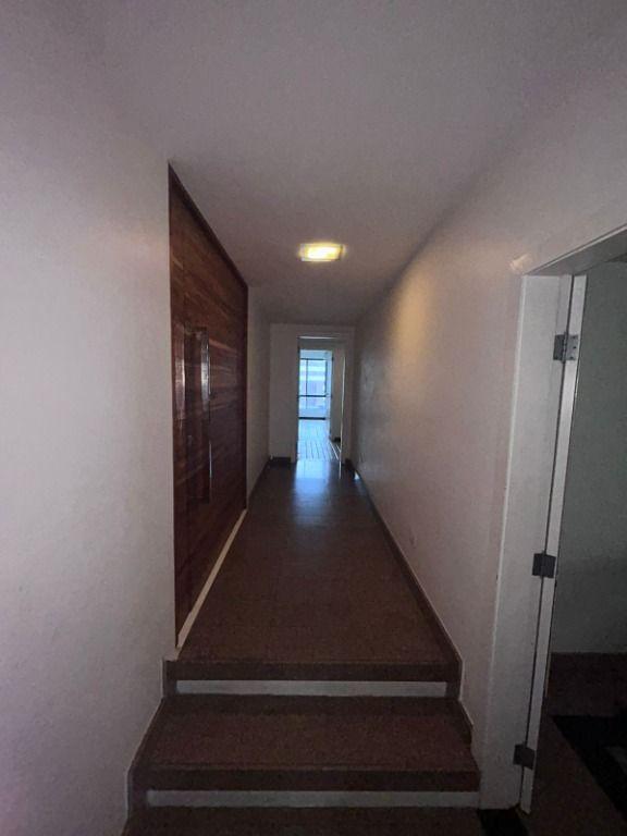 Apartamento à venda com 5 quartos, 279m² - Foto 8