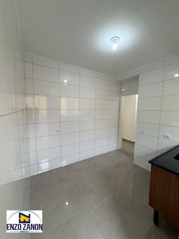 Apartamento para alugar com 2 quartos, 55m² - Foto 4