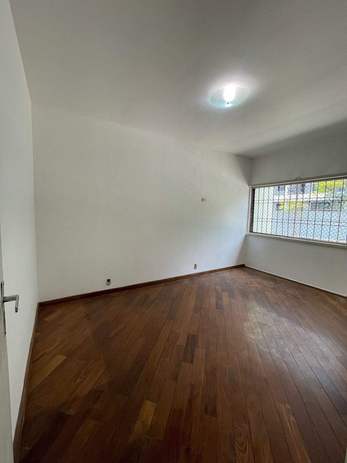 Casa à venda com 3 quartos, 198m² - Foto 10