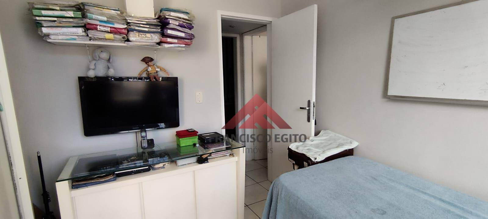 Apartamento à venda com 2 quartos, 80m² - Foto 5