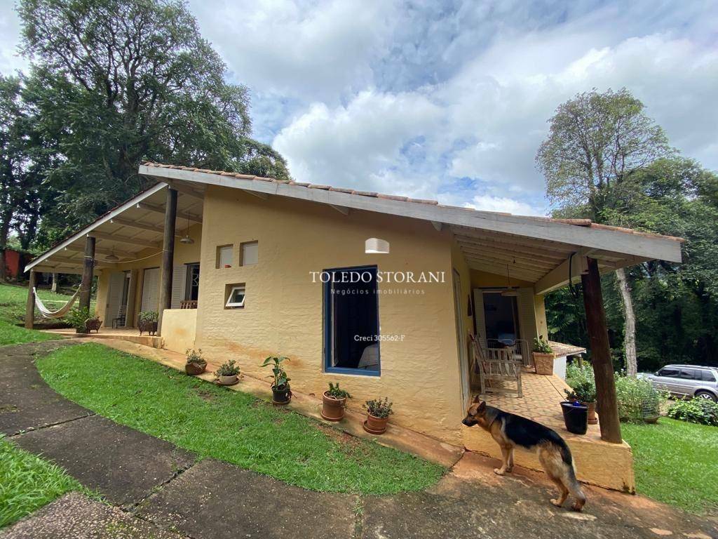 Casa de Condomínio à venda e aluguel com 3 quartos, 600m² - Foto 2