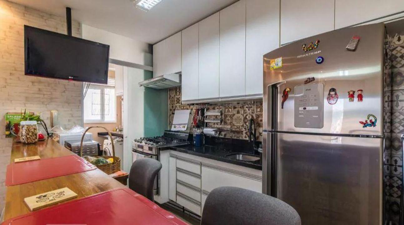 Apartamento à venda com 3 quartos, 71m² - Foto 2